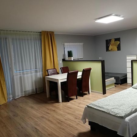 Wypoczynek Letnia Oaza Villa Sobienie Jeziory Buitenkant foto